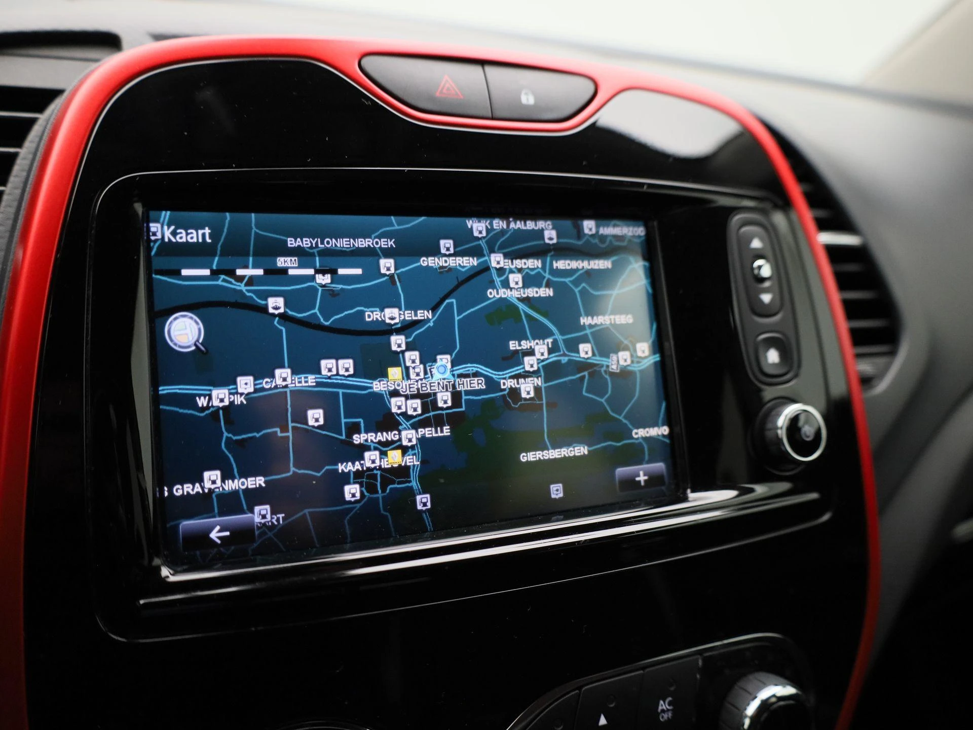 Renault-Captur-image-25