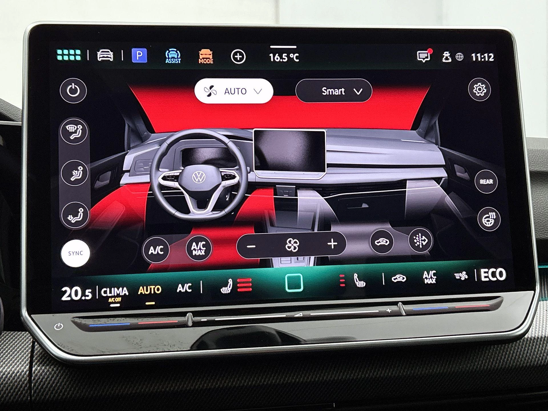 Volkswagen-Golf-image-24