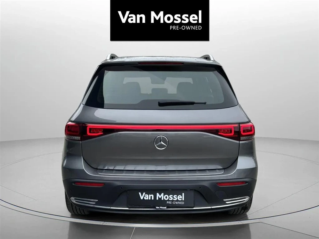 Mercedes-Benz-EQB-image-5