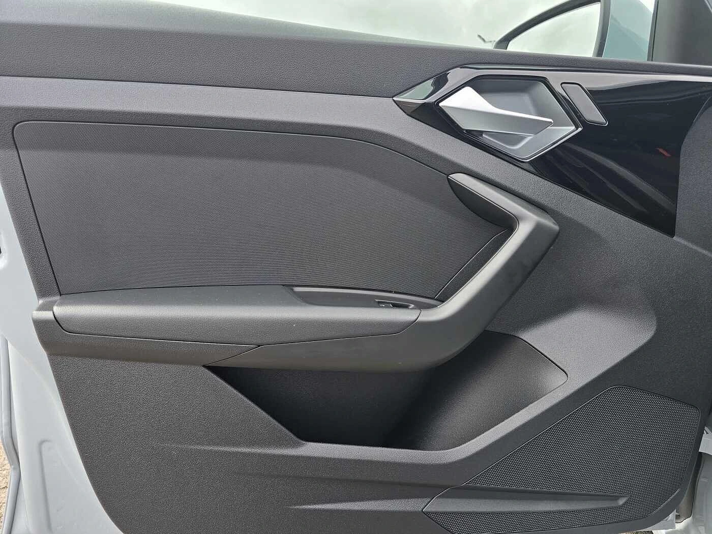 Audi-A1 Sportback-image-42