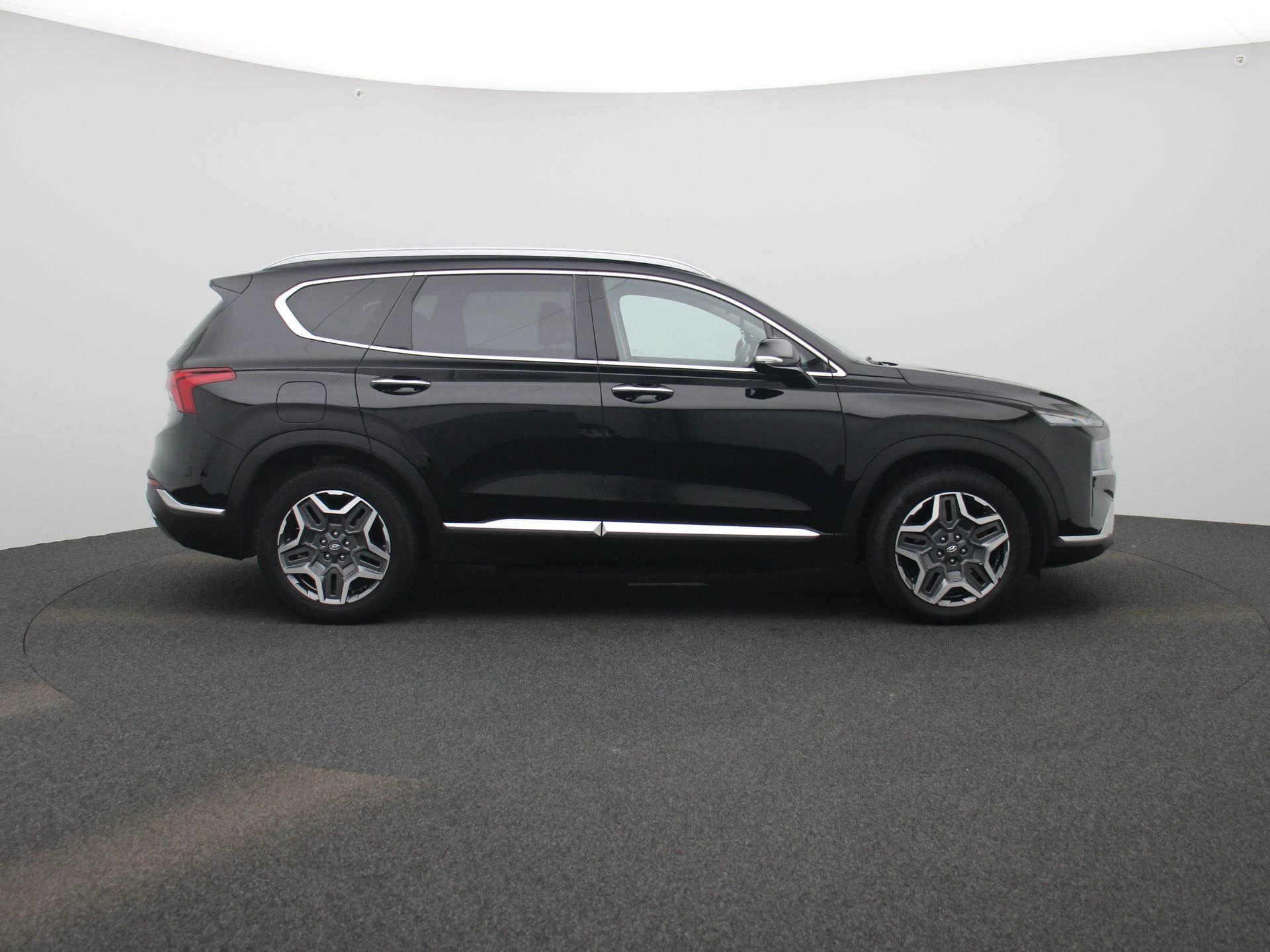 Hyundai Santa Fe 1.6 T-GDi Plug-in Hybrid 4x4 Shine Aut.