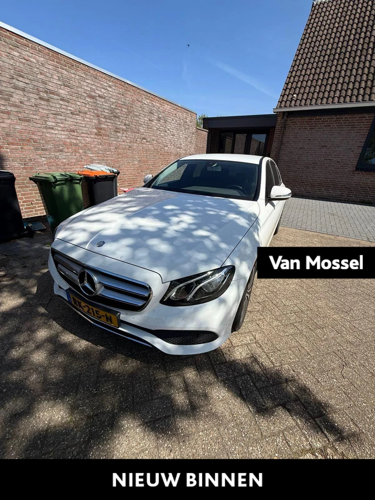Mercedes-Benz-E-Klasse-image-0