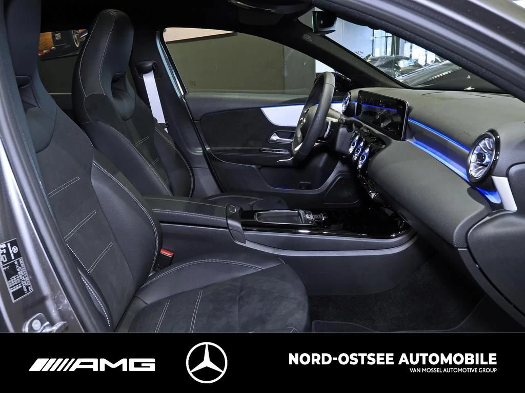 Mercedes-Benz A-Klasse 180 SPECIAL EDITION AMG ADVANCED+ KAM PANO SHZ AMG Line