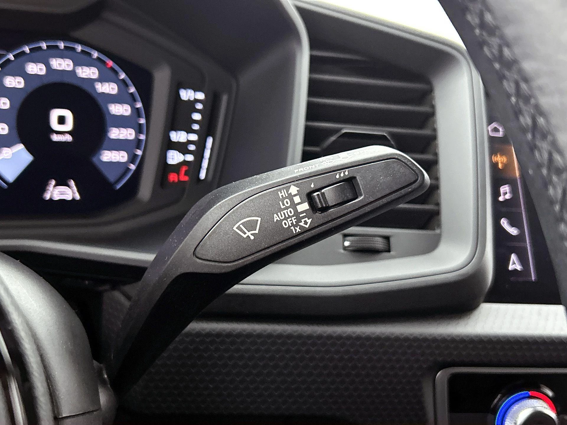Audi-A1 Sportback-image-9