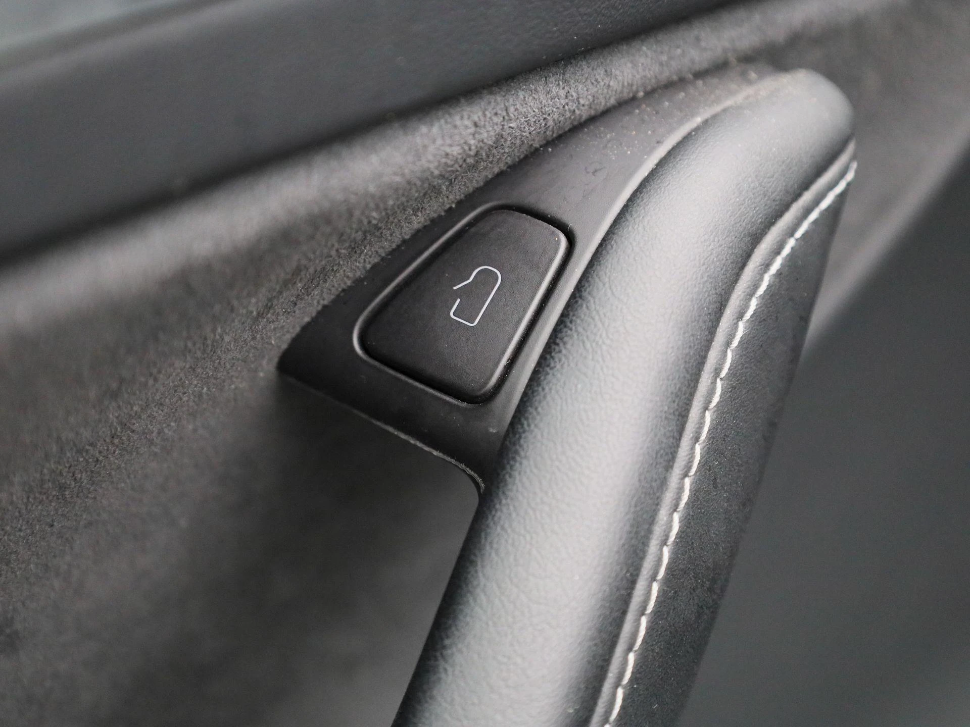 Tesla-Model Y-image-36