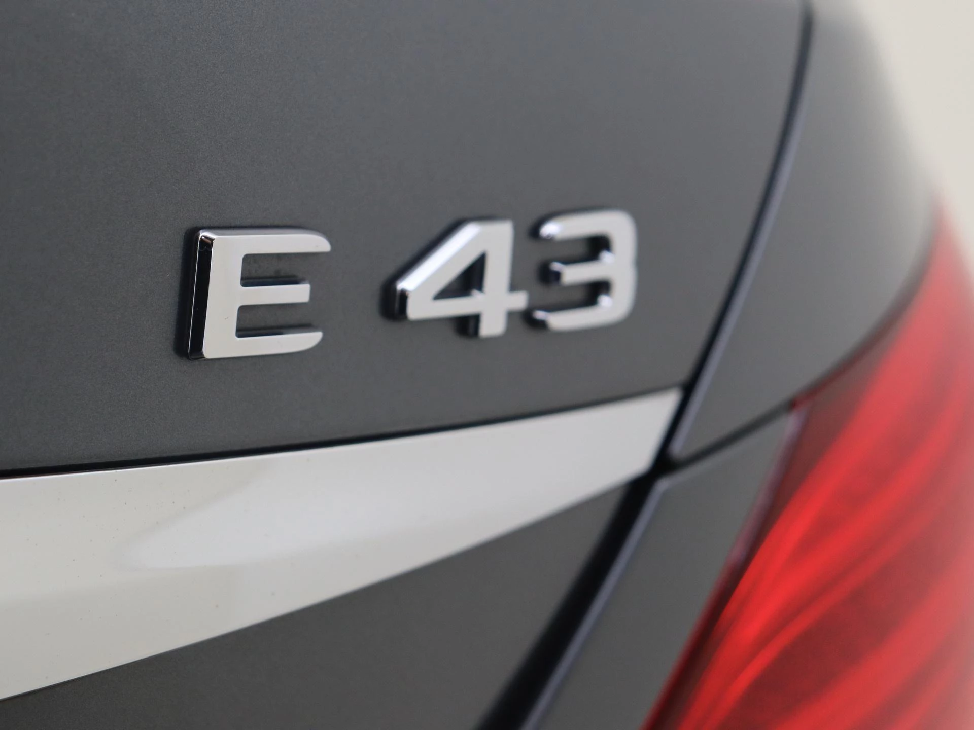 Mercedes-Benz-E-Klasse-image-43