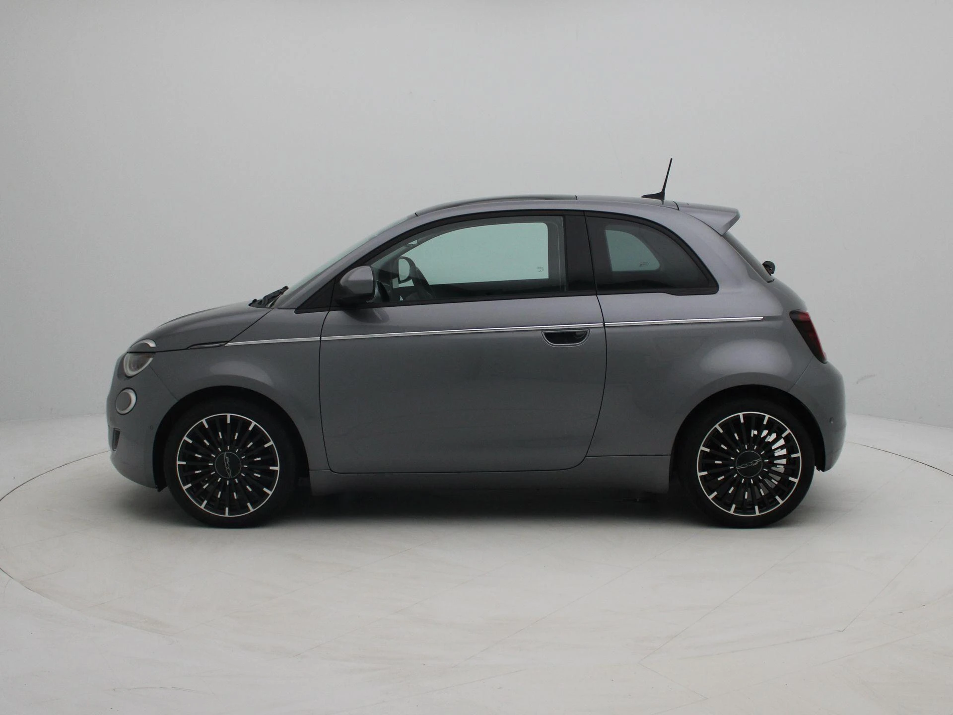Fiat-500-image-4