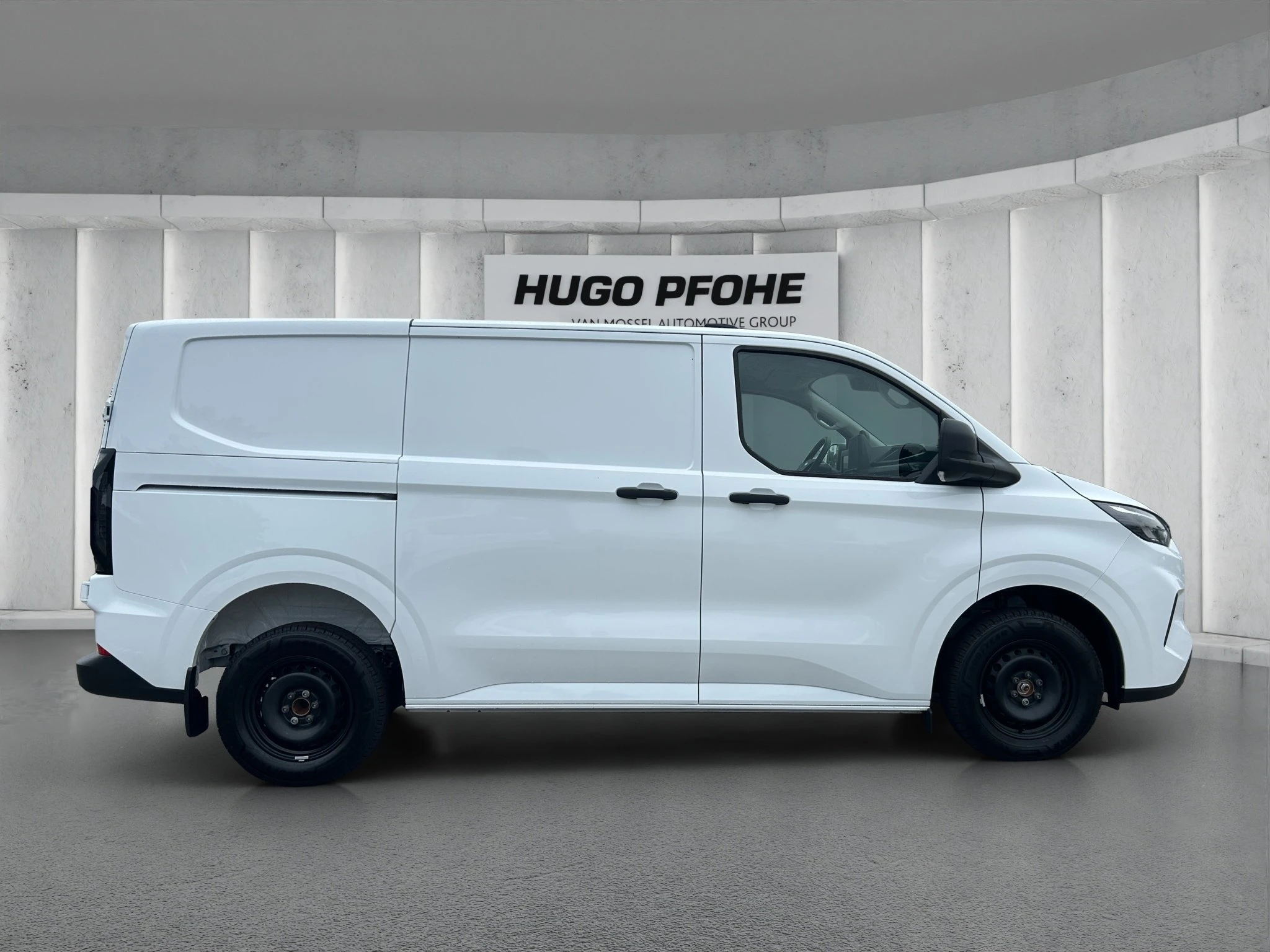 Ford-Transit Custom-image-5
