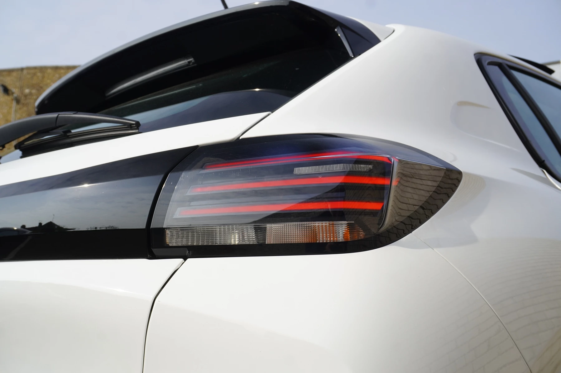 Peugeot-208-image-34
