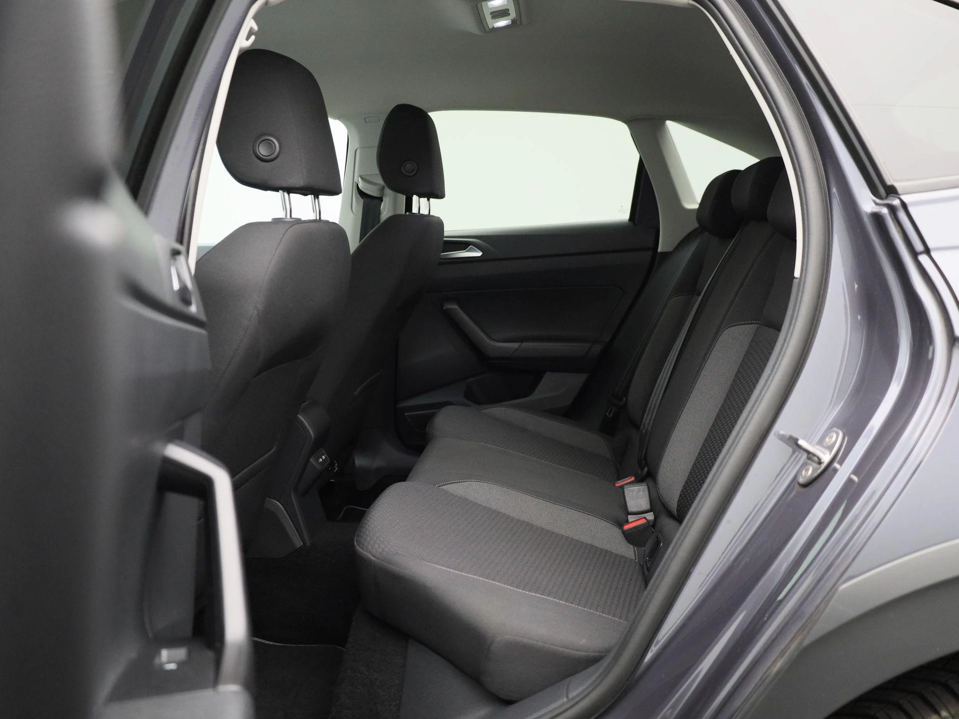 Volkswagen-Taigo-image-11