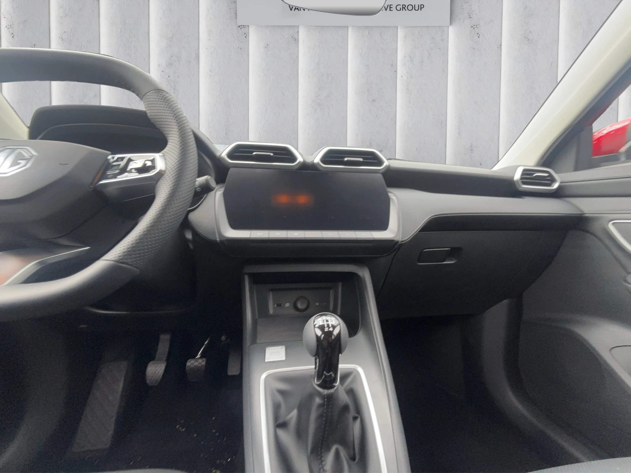 MG-ZS-image-12
