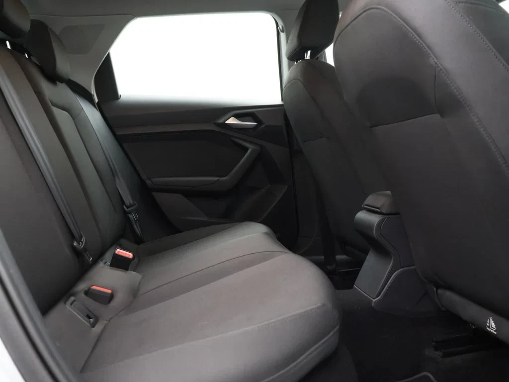 Audi-A1 Sportback-image-10