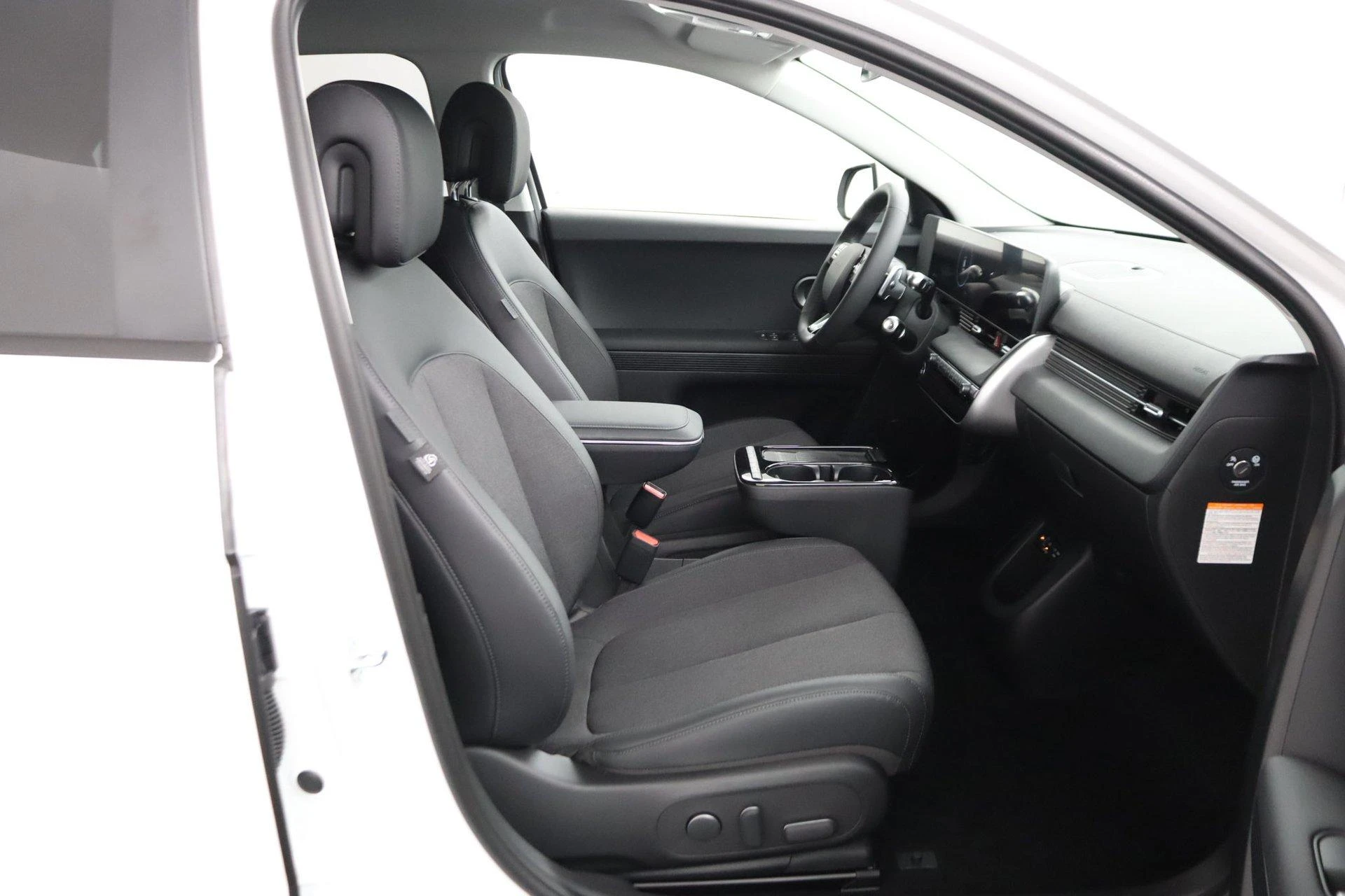 Hyundai-IONIQ 5-image-18