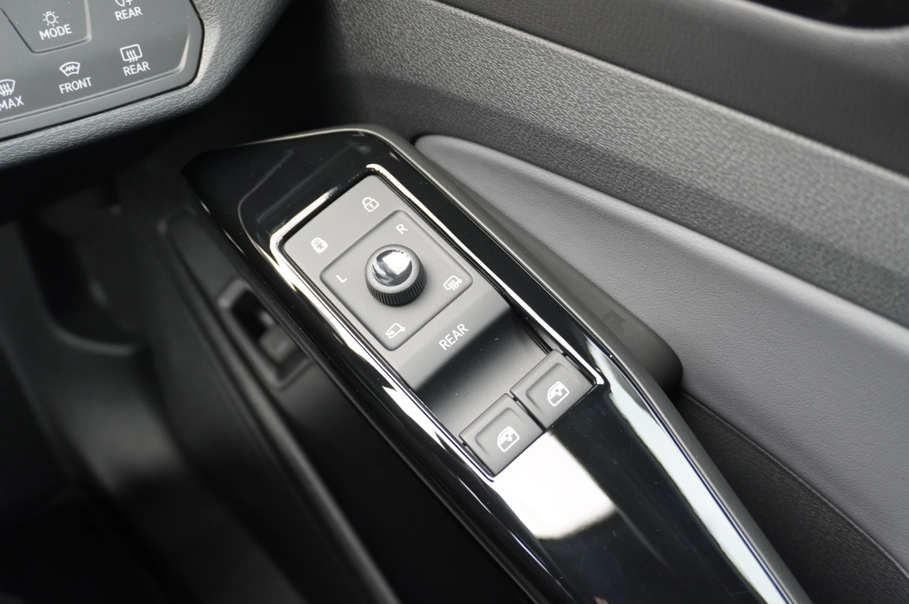 Volkswagen-ID.4-image-31