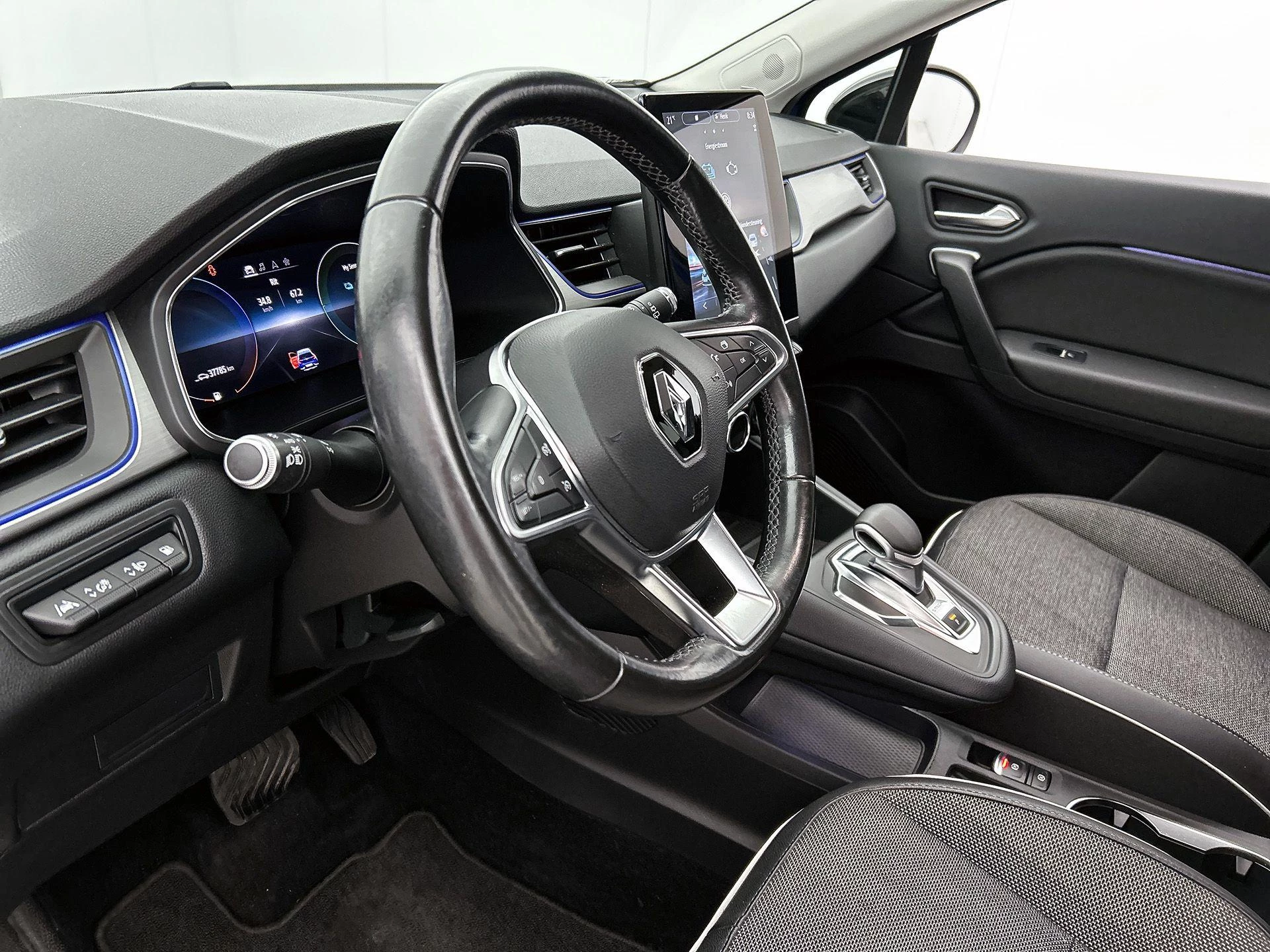 Renault-Captur-image-19