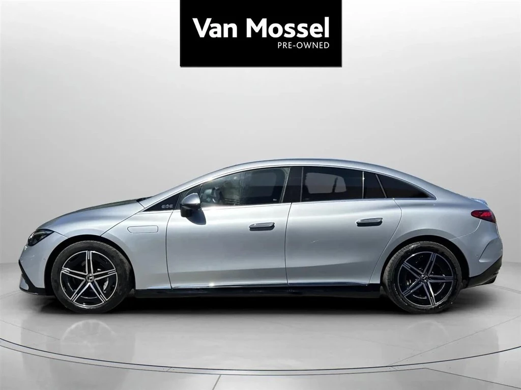 Mercedes-Benz-EQE-image-7