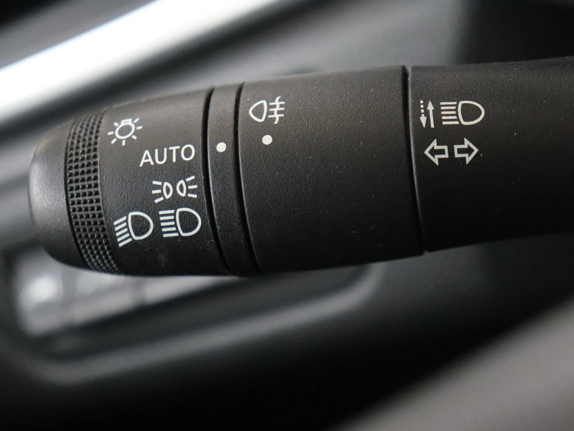 Renault-Captur-image-23