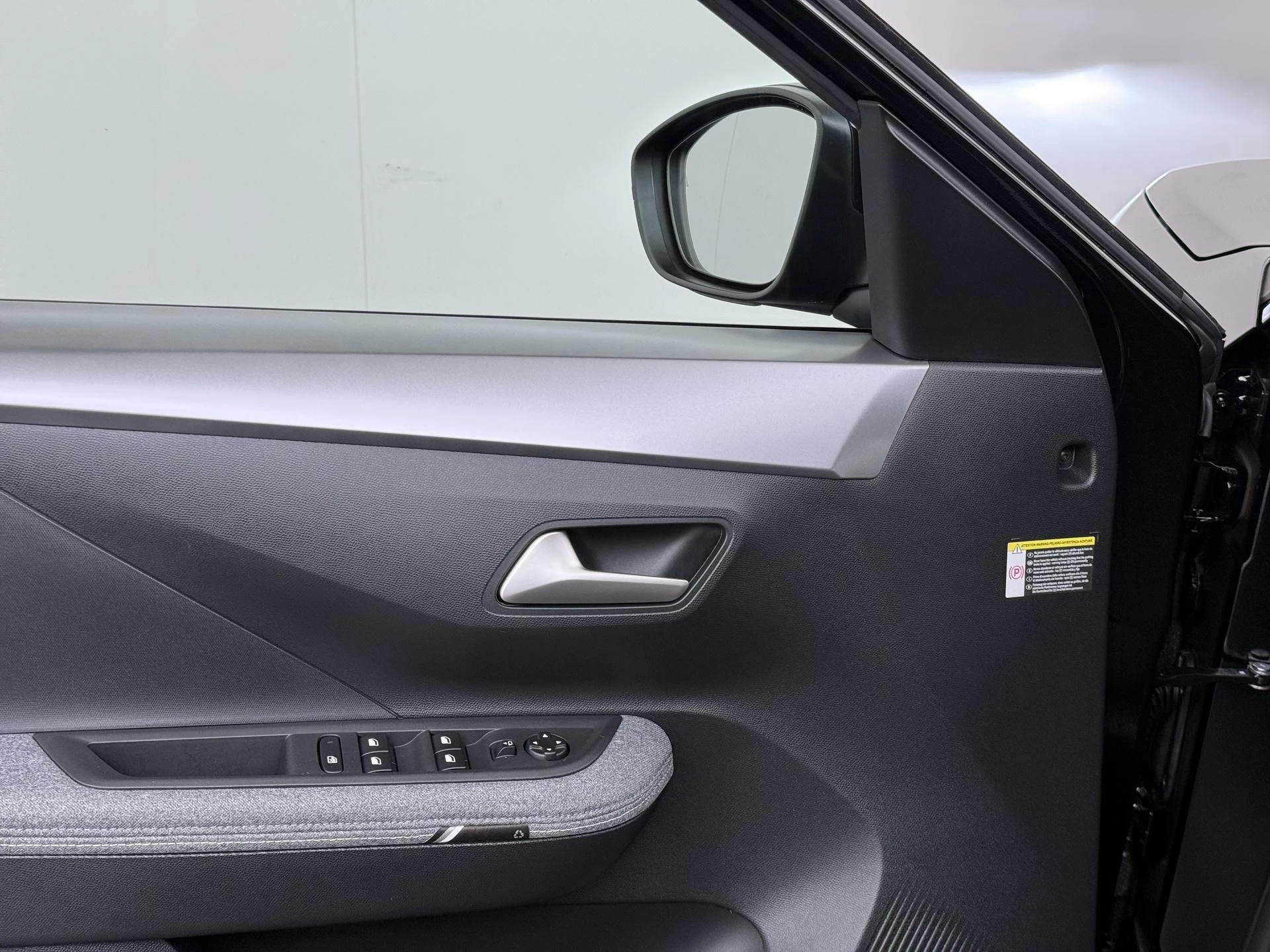 Opel-Frontera-image-11