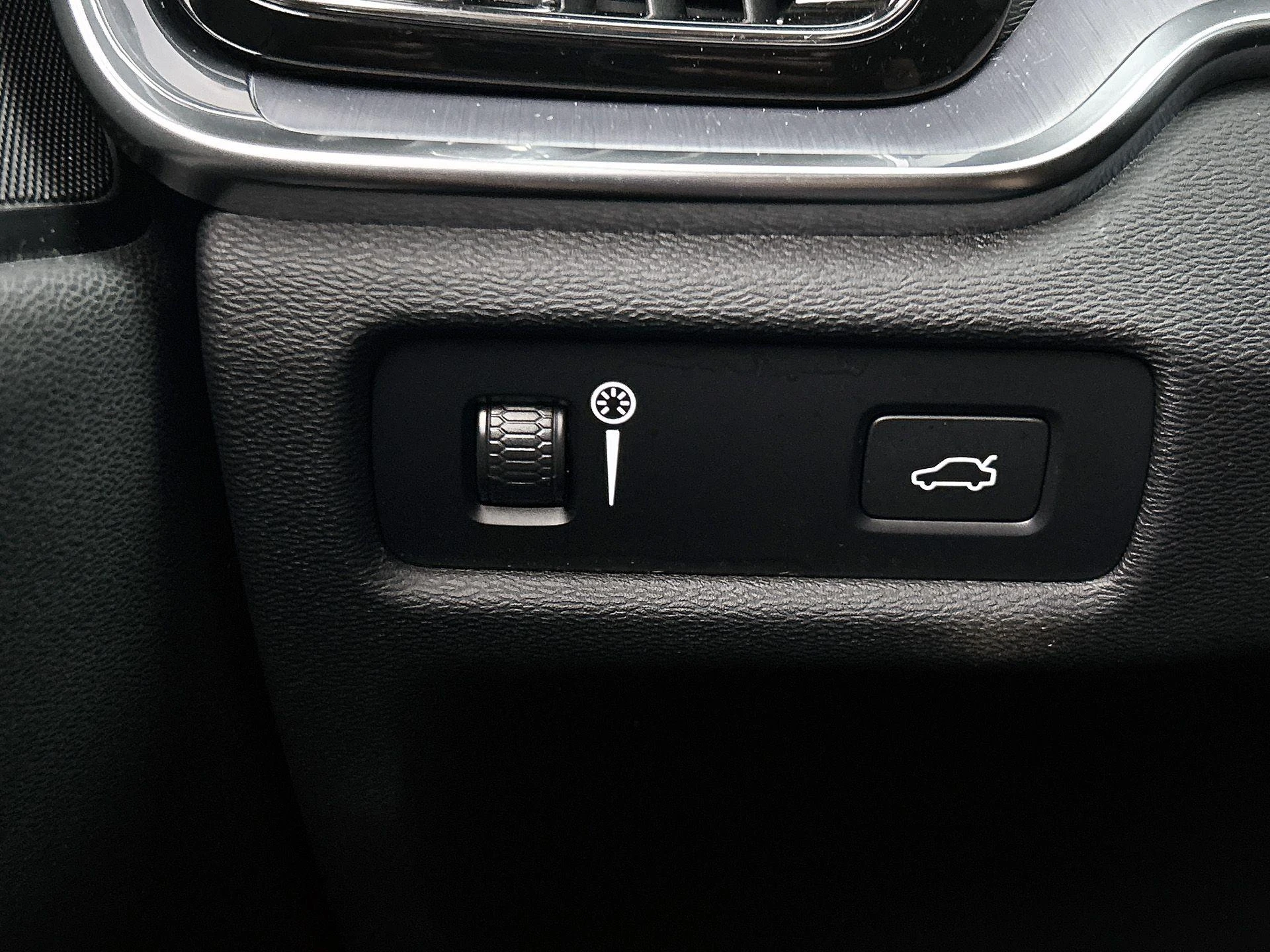 Volvo-V60-image-12