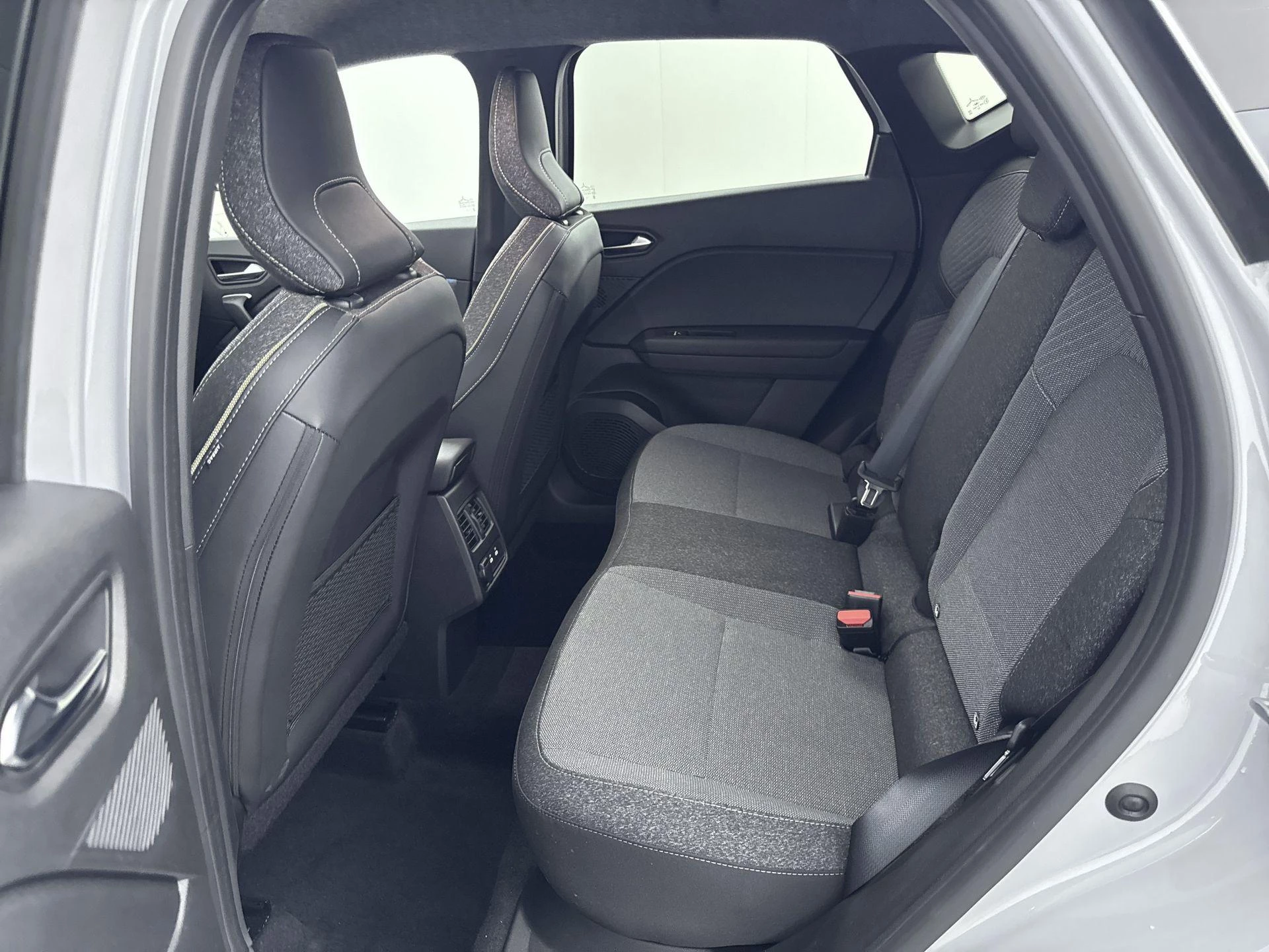 Renault-Captur-image-24