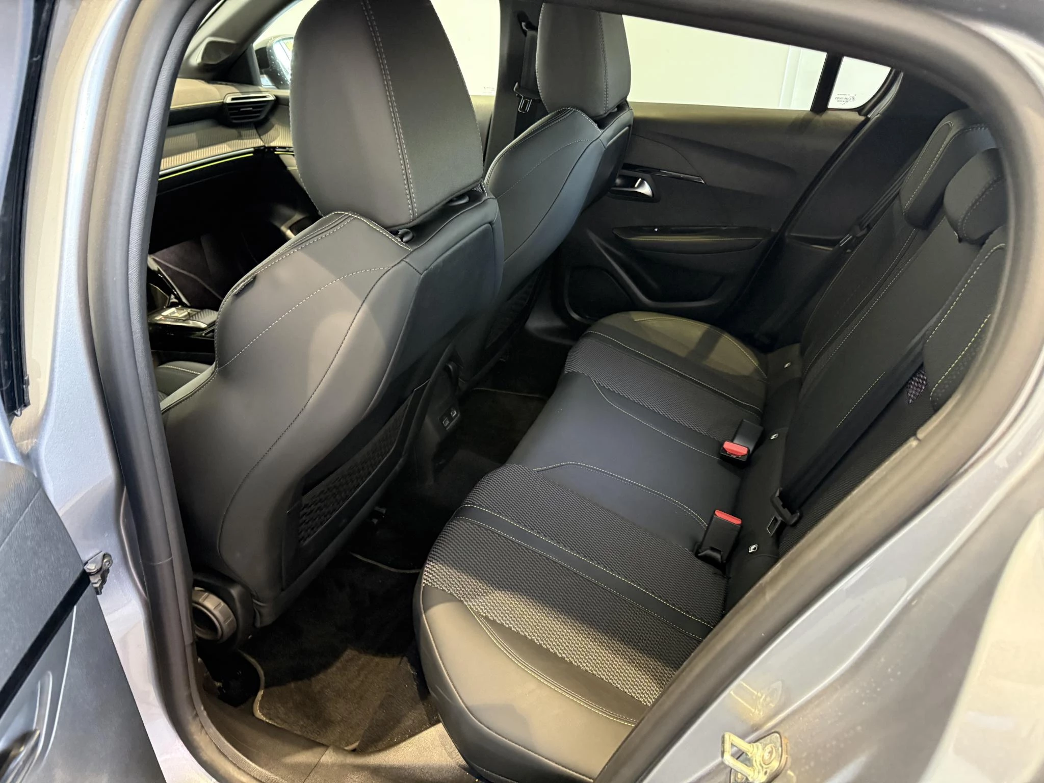 Peugeot 208 1.2 Hybrid 145 e-DCS6 GT