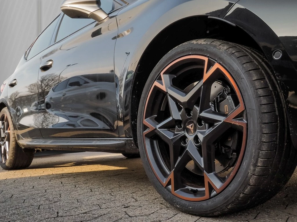CUPRA Leon VZ 2.0 TSI UPE 53.140 AHK I. Drive II 19"