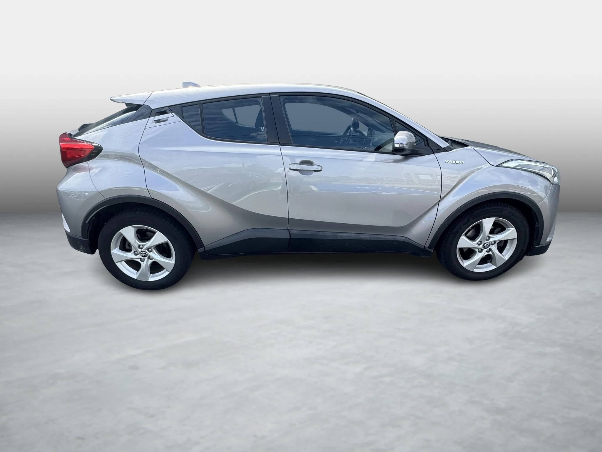 Toyota-C-HR-image-6