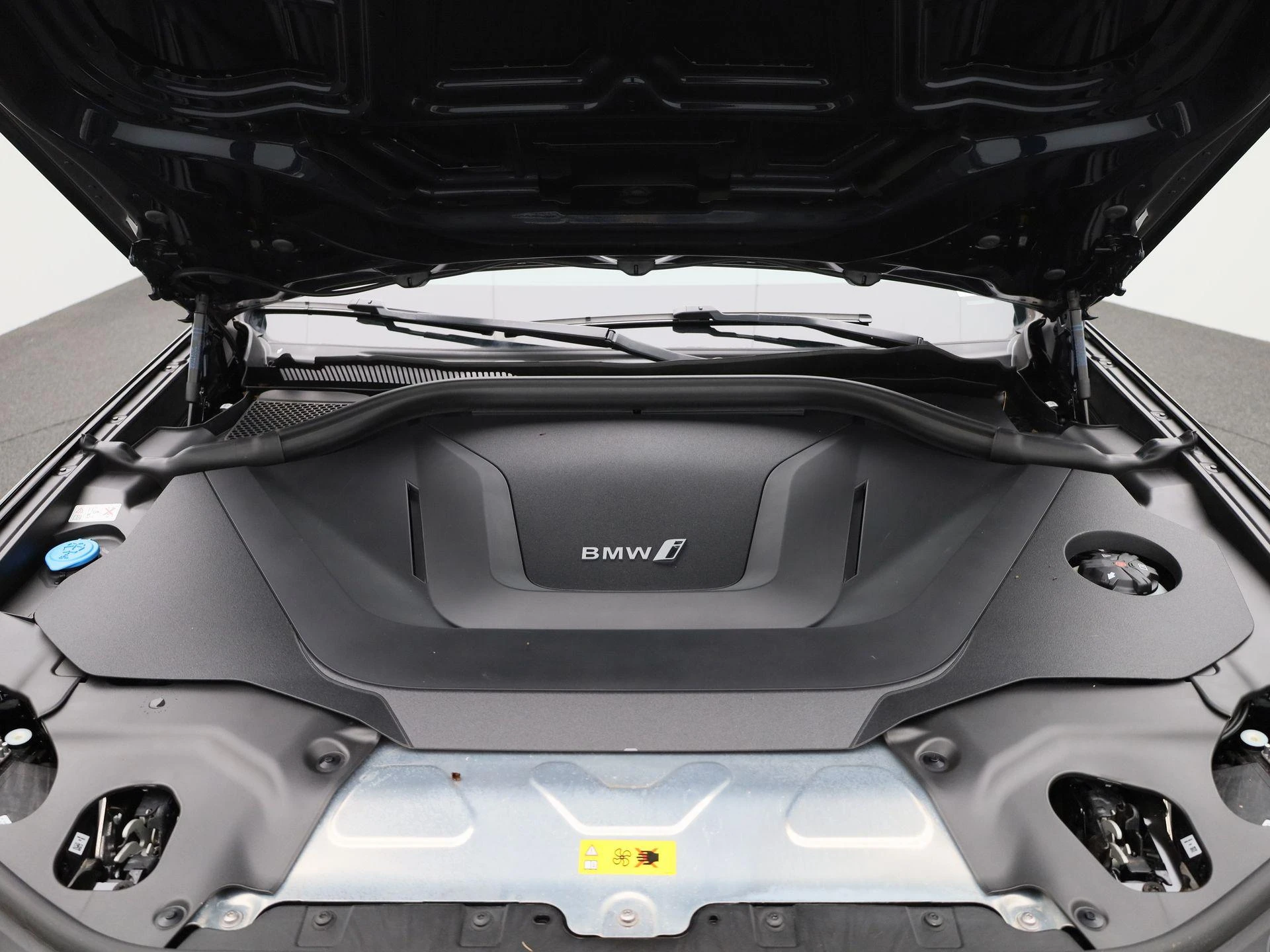 BMW-iX3-image-44