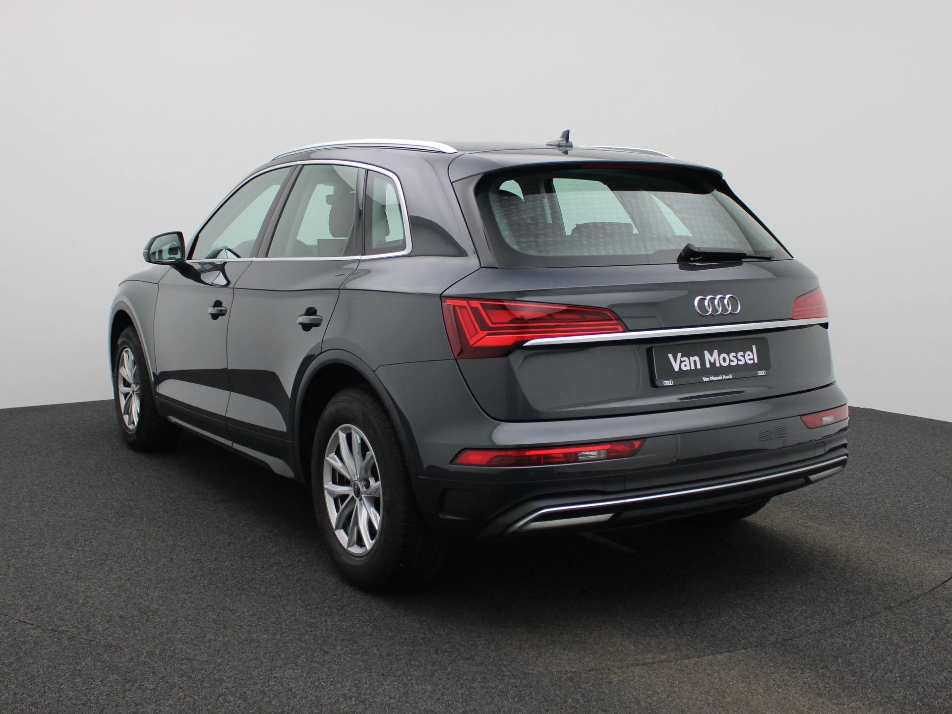 Audi-Q5-image-1