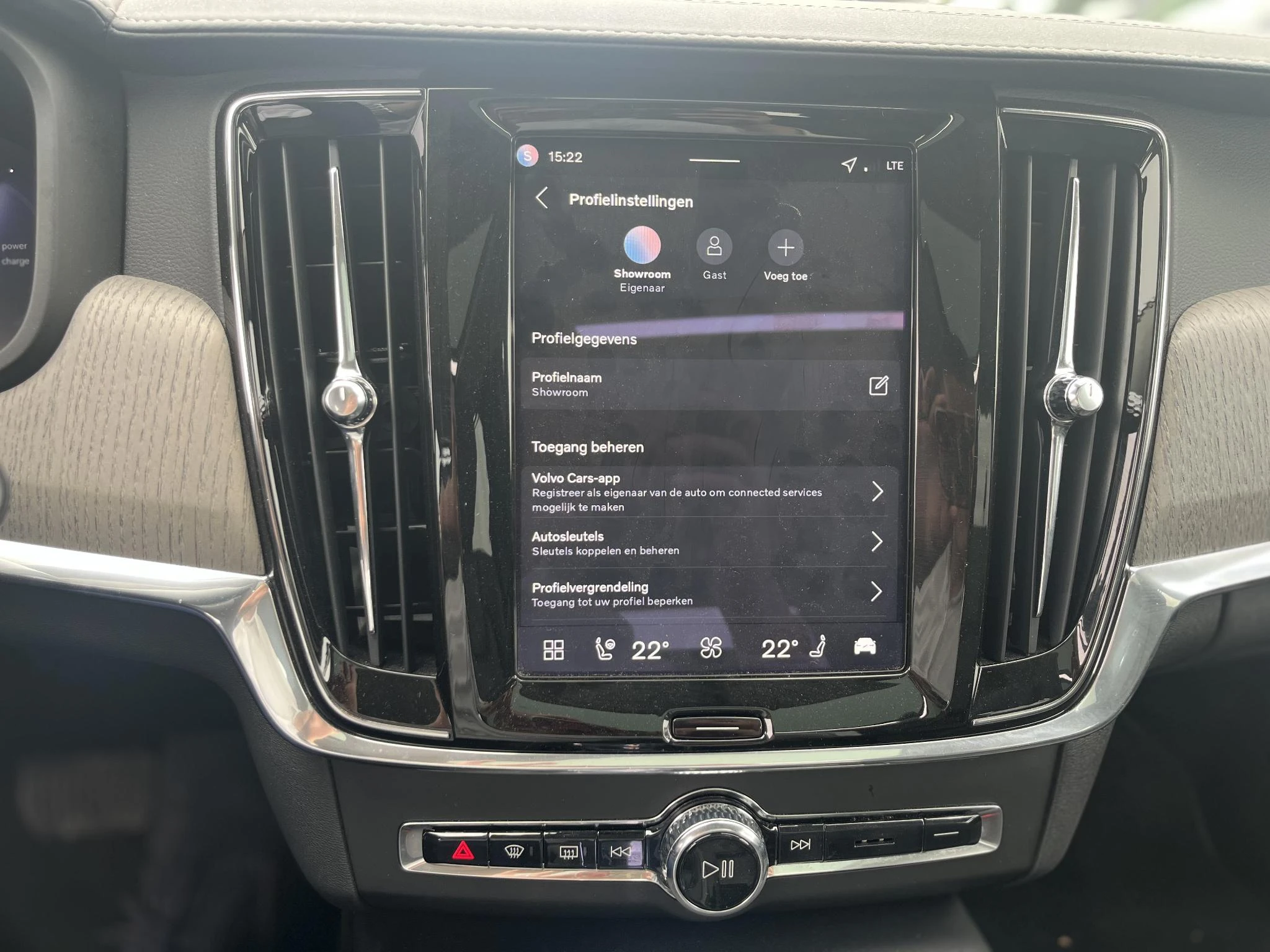 Volvo-V90-image-25