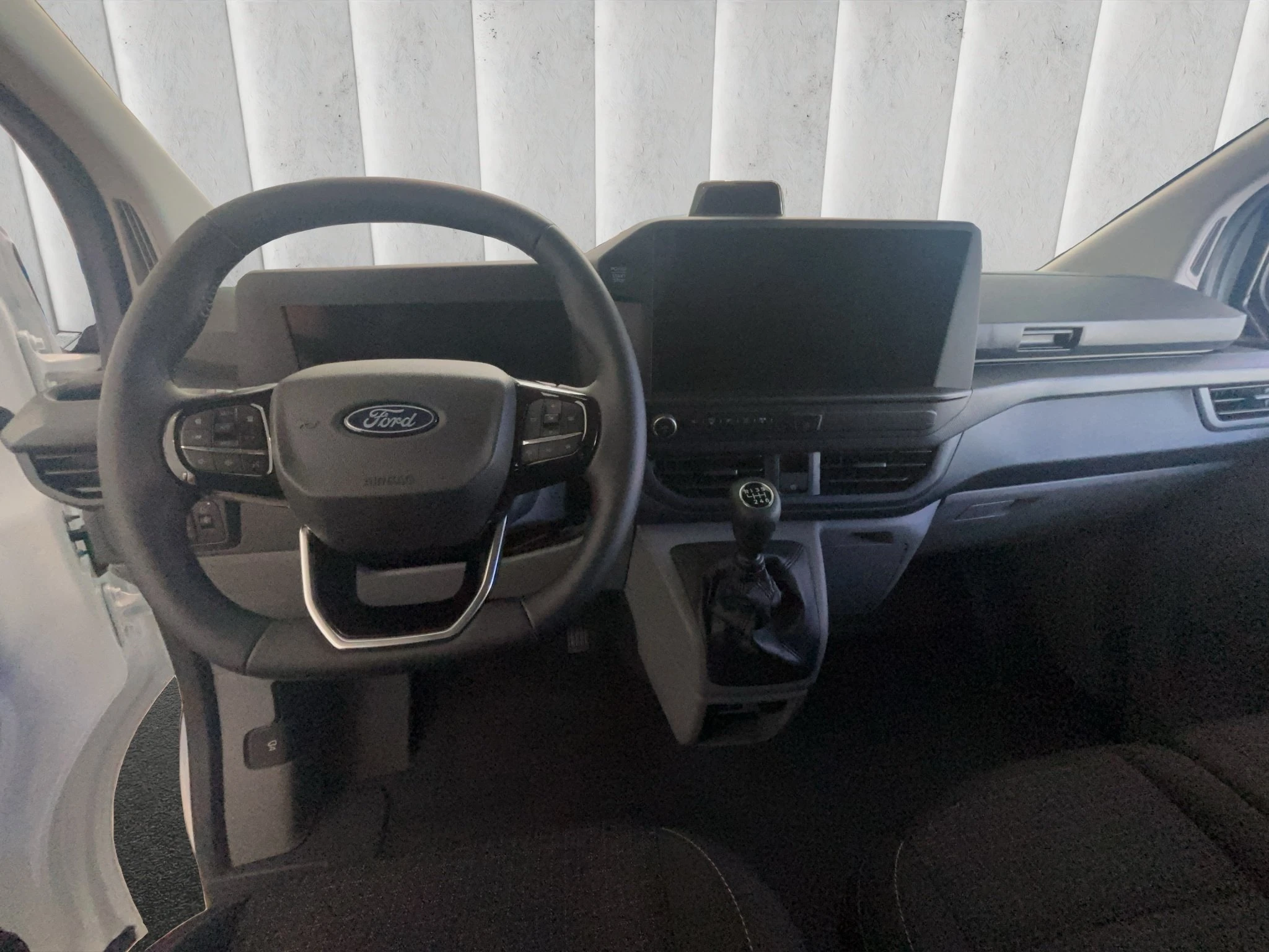 Ford-Transit Custom-image-10