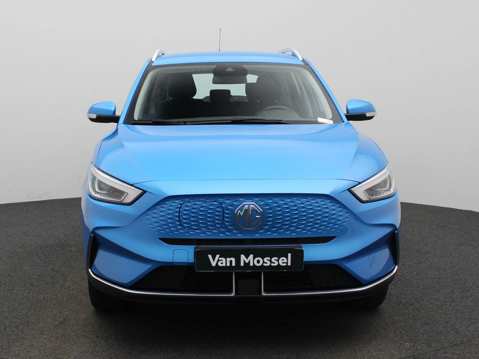 MG-ZS EV-image-2