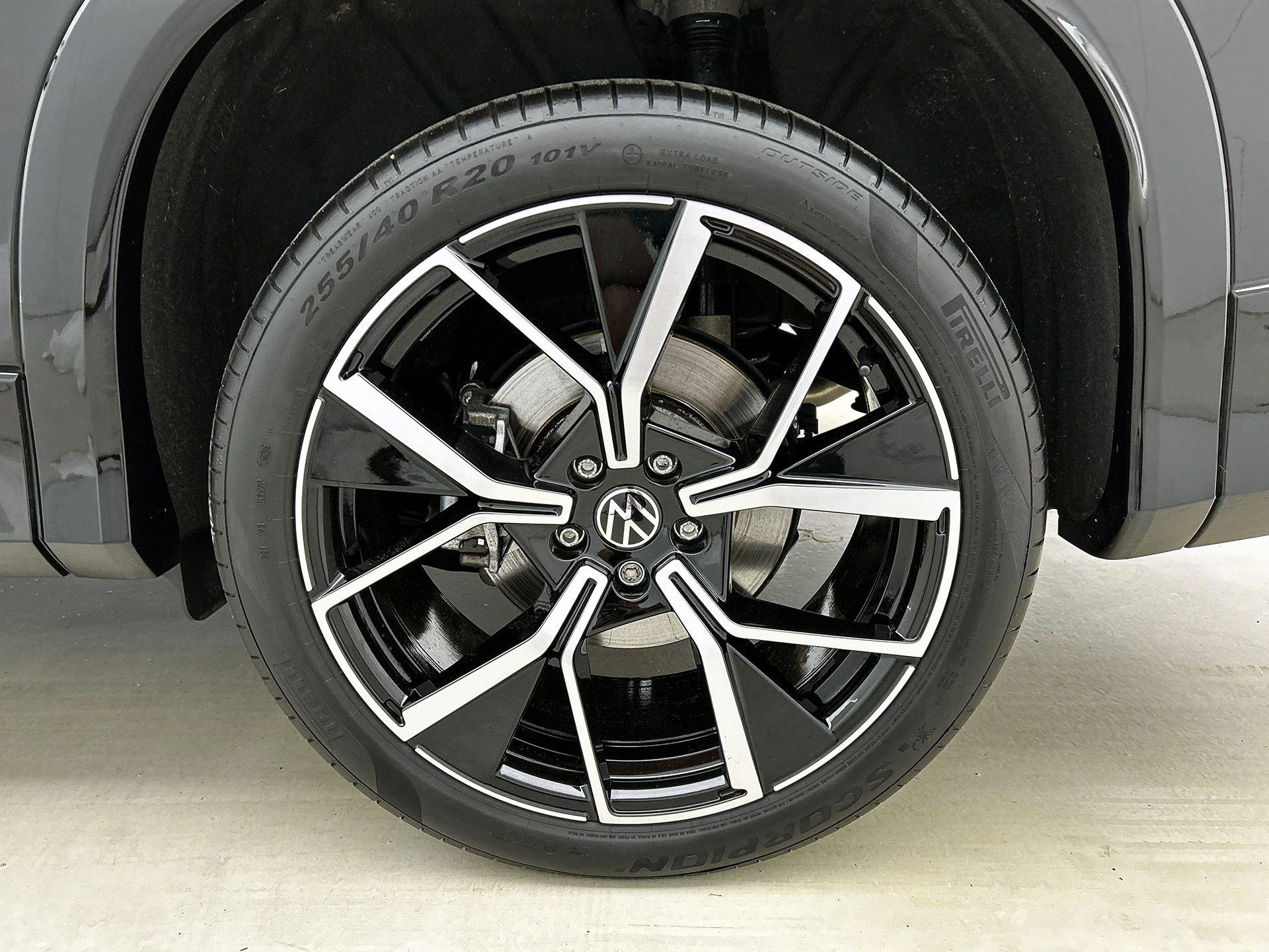 Volkswagen Tayron 1.5 eHybrid R-Line Edition