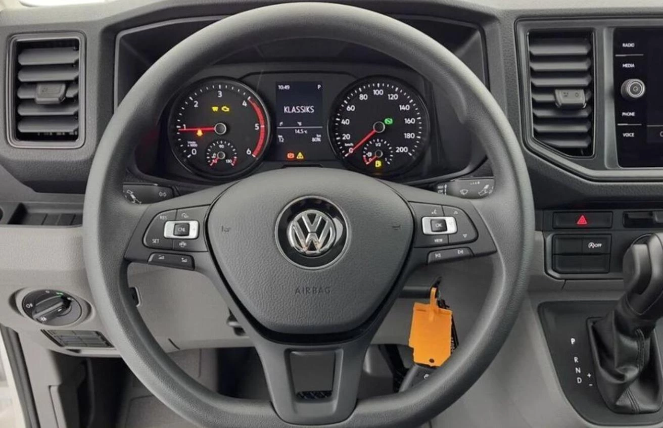 Volkswagen-Crafter-image-8