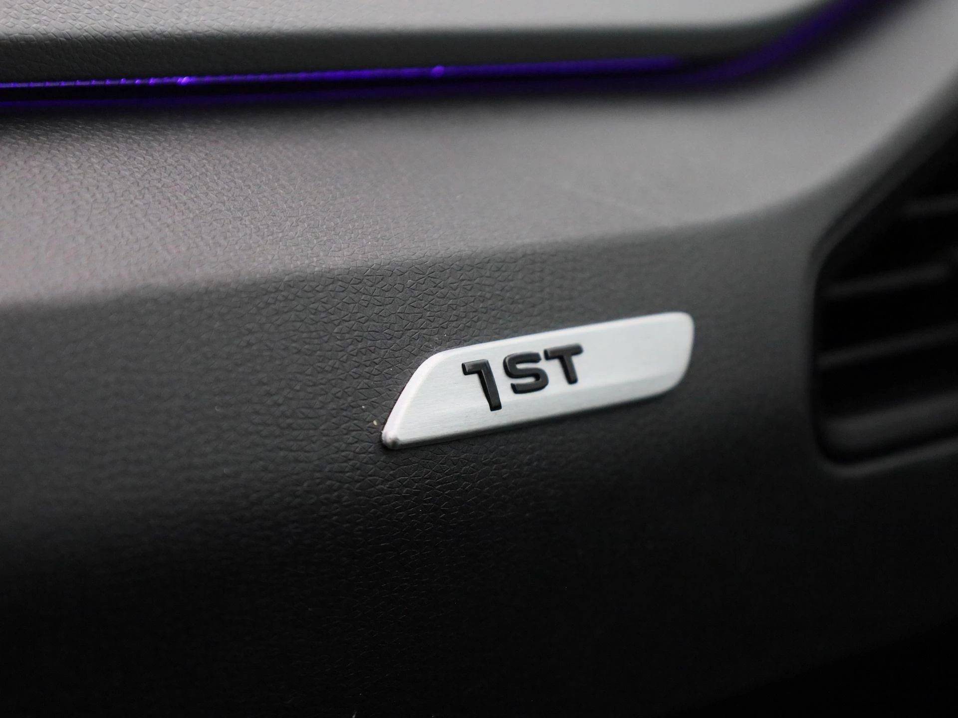 Volkswagen ID.3 First Plus 58 kWh | 204 PK