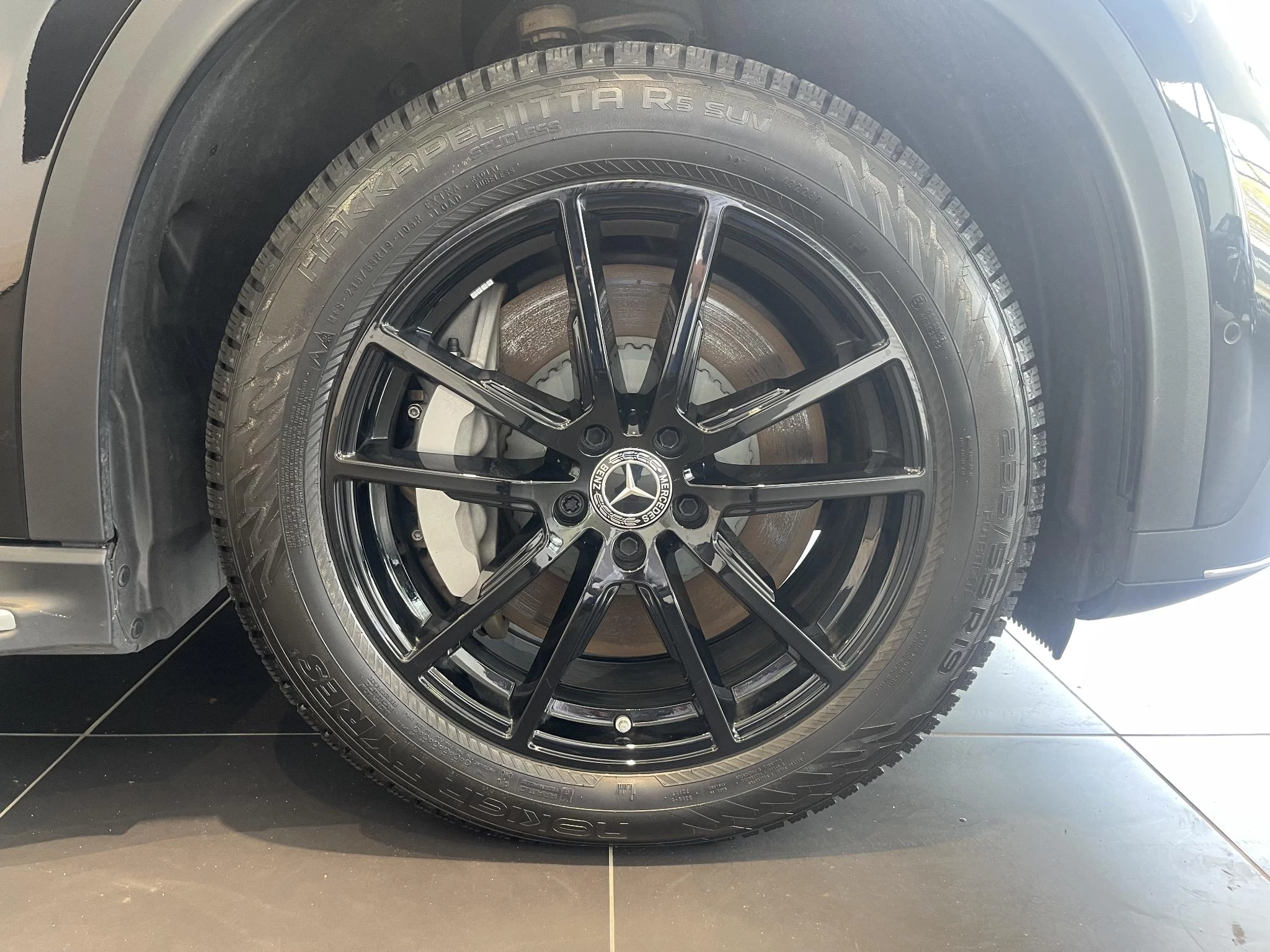 Mercedes-Benz-EQE-image-16