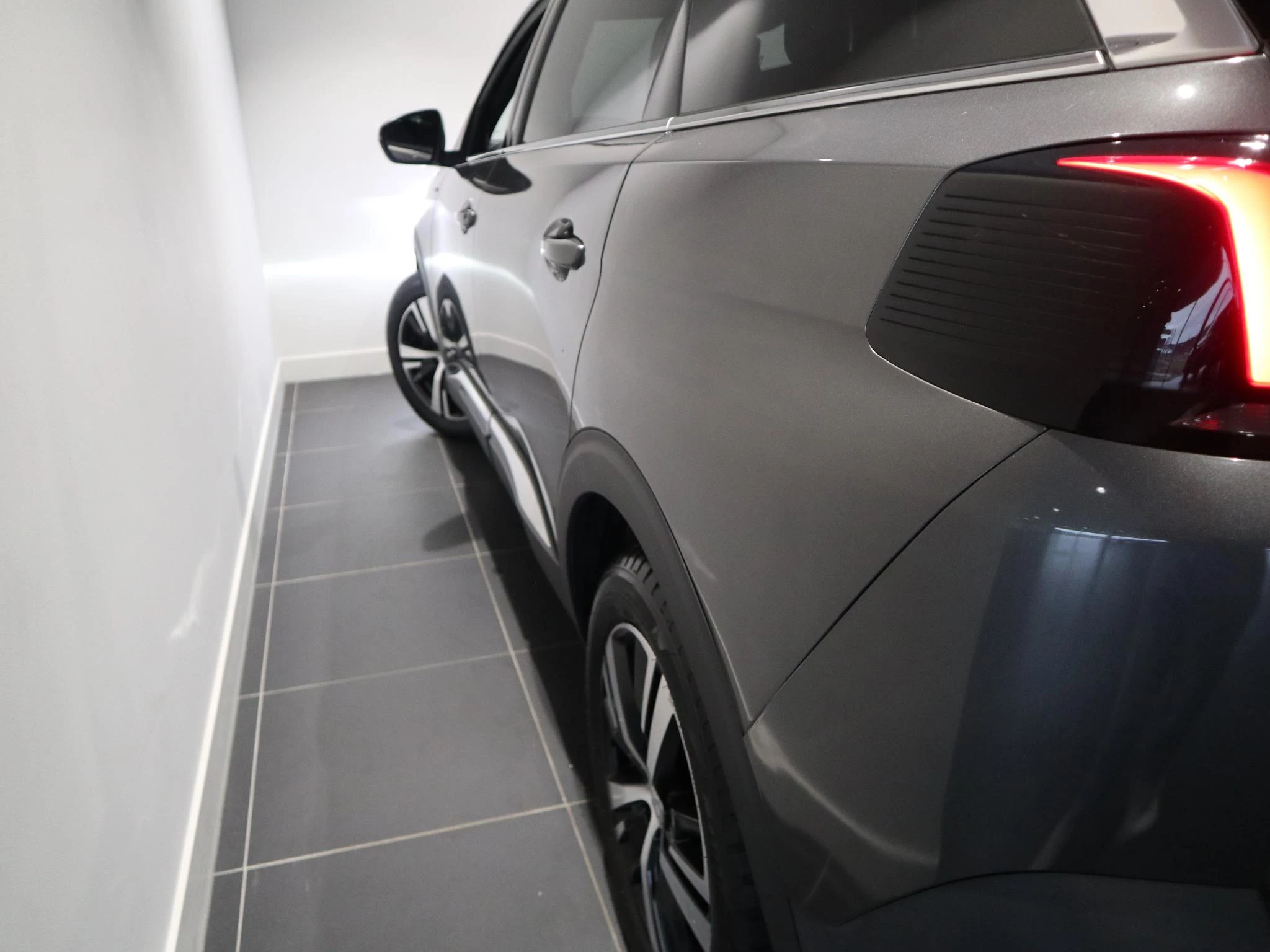 Peugeot-5008-image-24