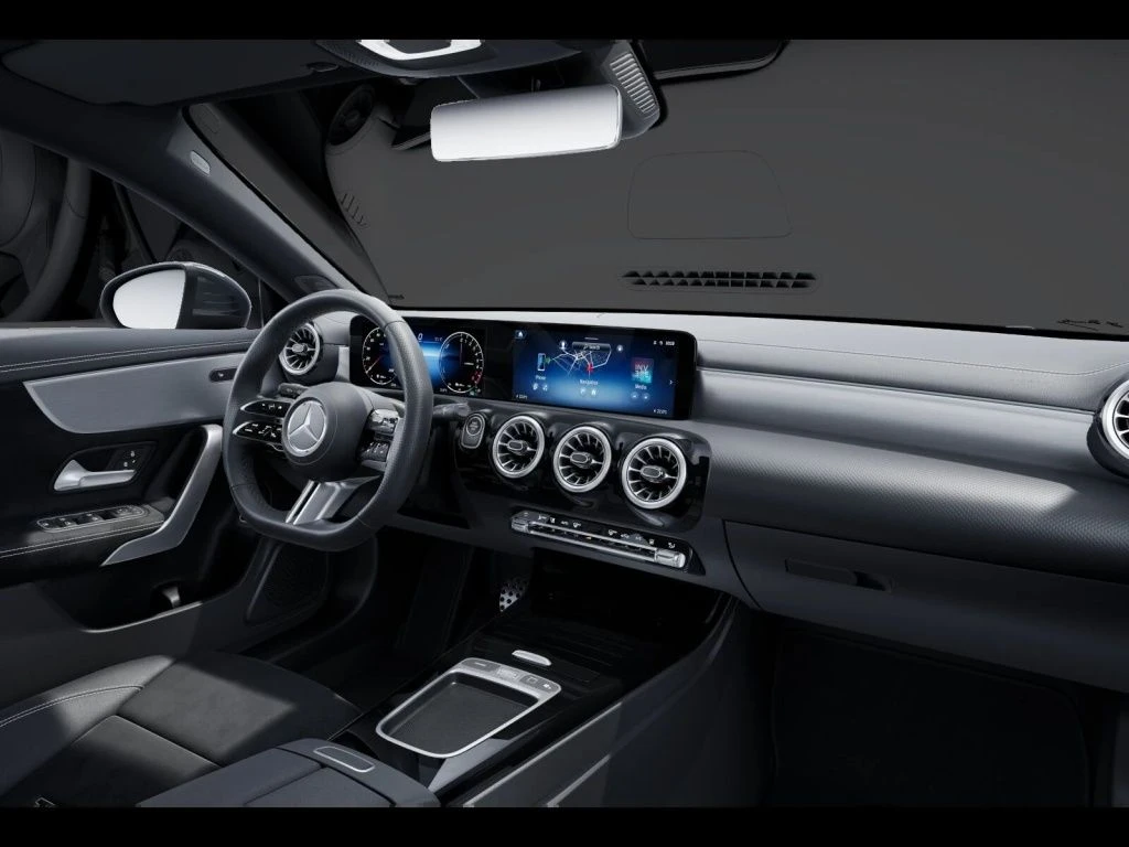 Mercedes-Benz-CLA 250 e-image-12