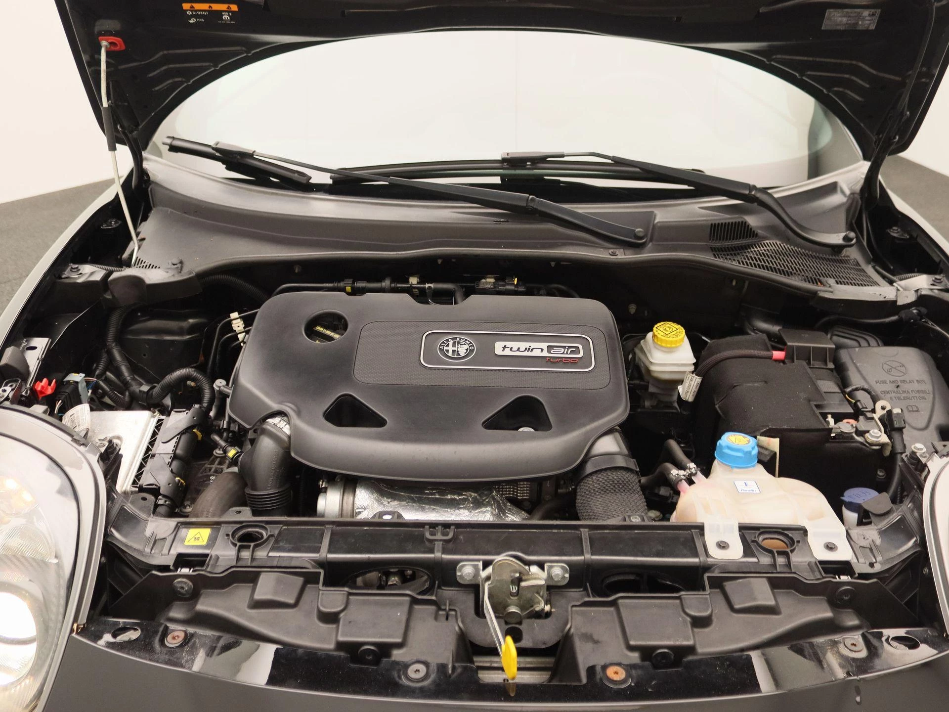 Alfa Romeo-MiTo-image-25