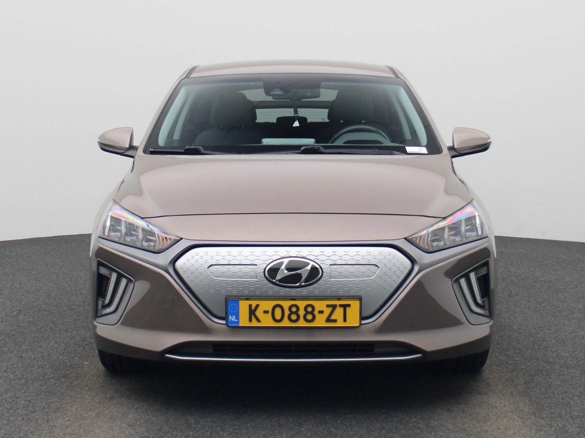 Hyundai-IONIQ-image-2