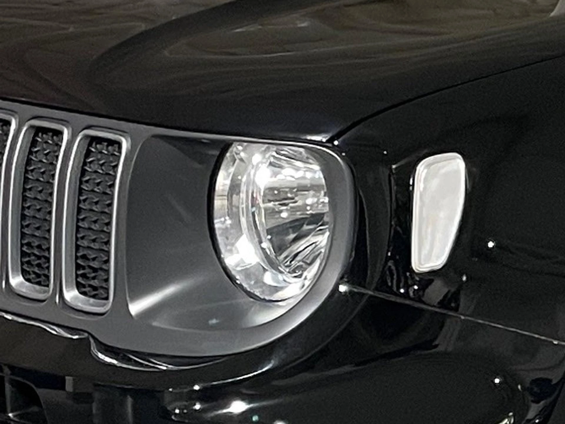 Jeep-Renegade-image-20