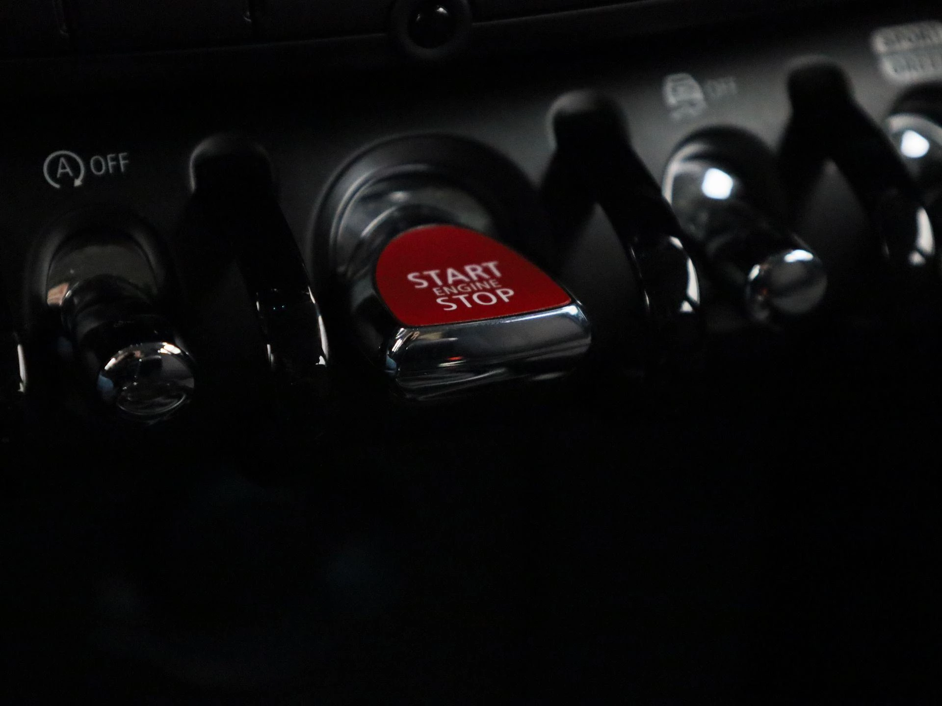 MINI Cooper Mini 5 door (100 kW)