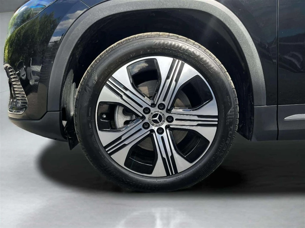 Mercedes-Benz-EQA-image-8