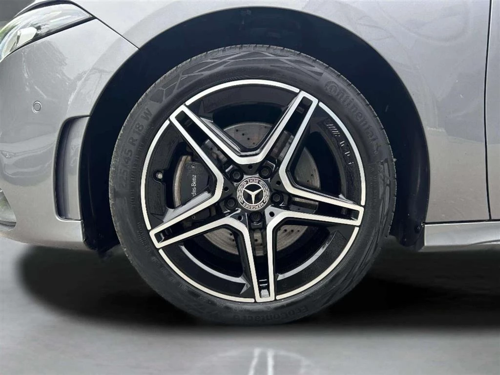 Mercedes-Benz A-Klasse A250 e 1,3 Plugin-hybrid AMG Line 8G-DCT 218HK 5d 8g Aut.
