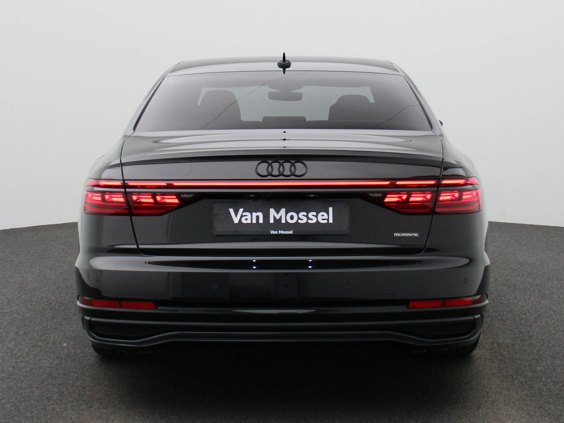 Audi-A8-image-4