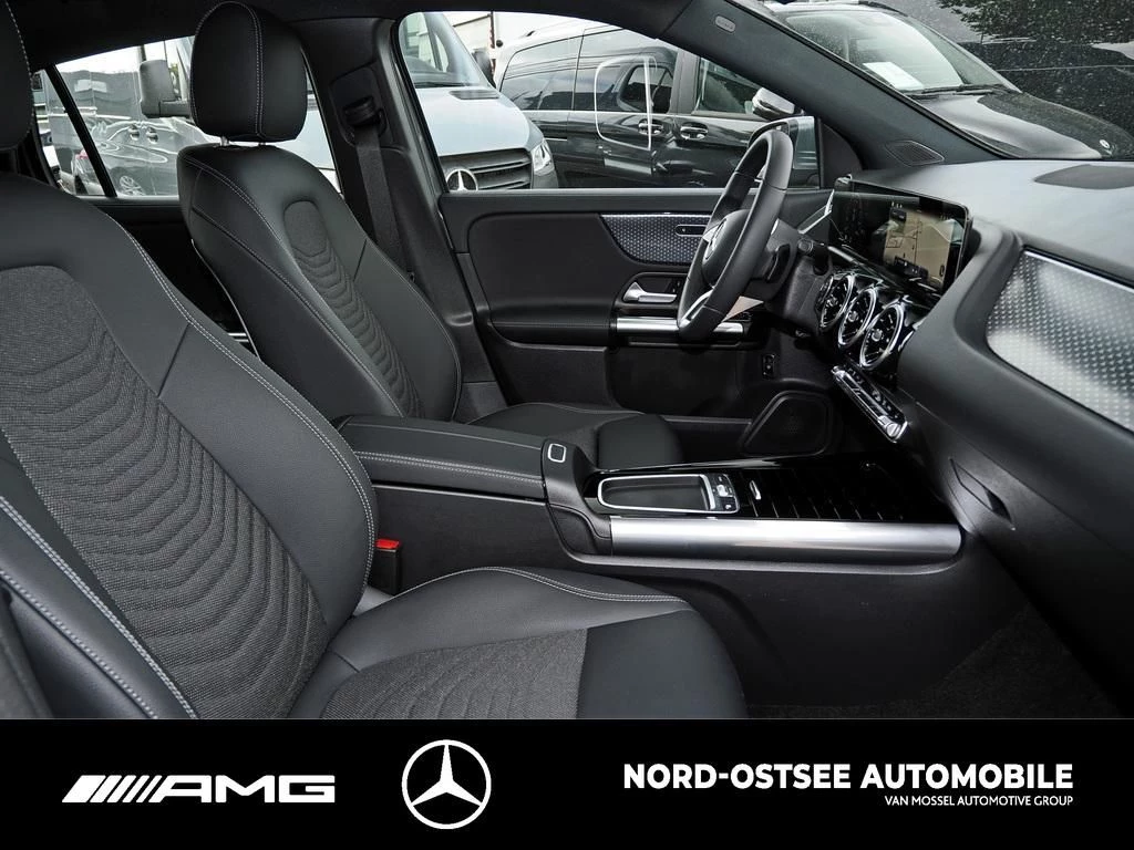 Mercedes-Benz GLA 200 d PROGRESSIVE AHK SHZ NAVI KLIMA MBUX Progressive