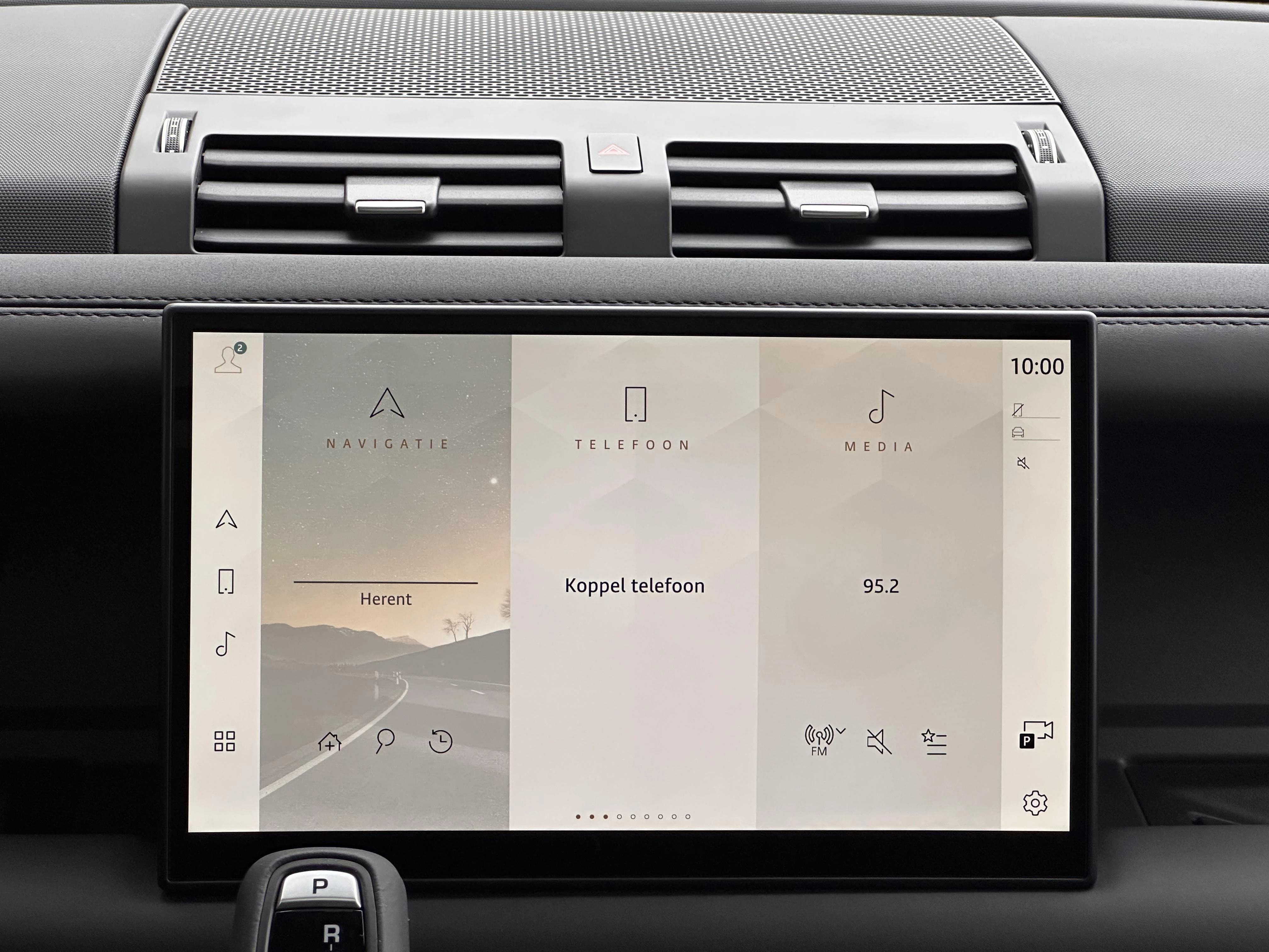 Land Rover-Defender-image-30