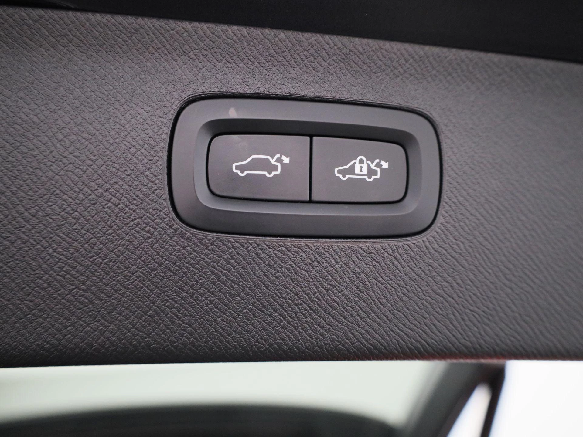 Volvo-XC90-image-11