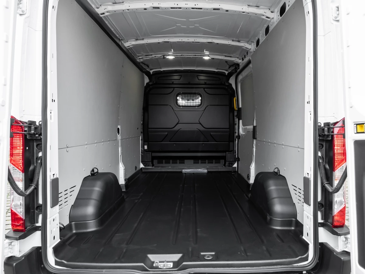 Ford-Transit-image-8