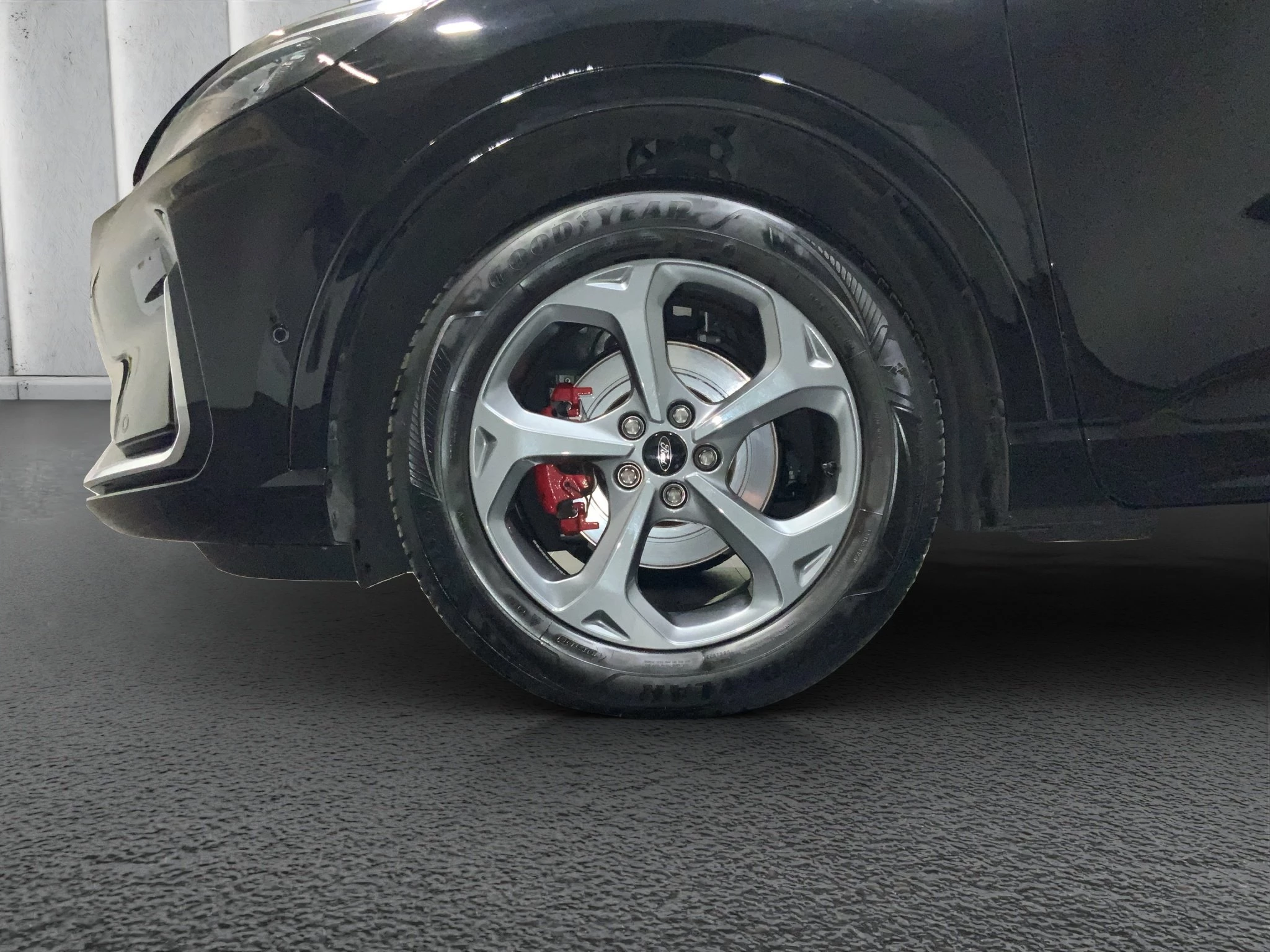Ford Kuga ST-Line X Aut.*PANO*AHK*360GRAD*LED-MATRIX*NAVI*GRA*WINTER-PKT.